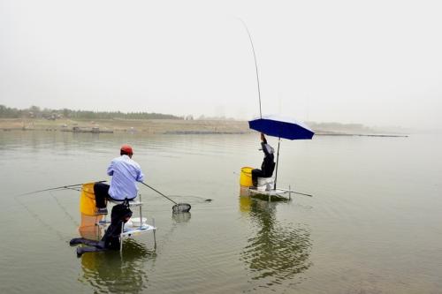 水库钓鱼的五个调漂技巧 帮你提高上鱼率